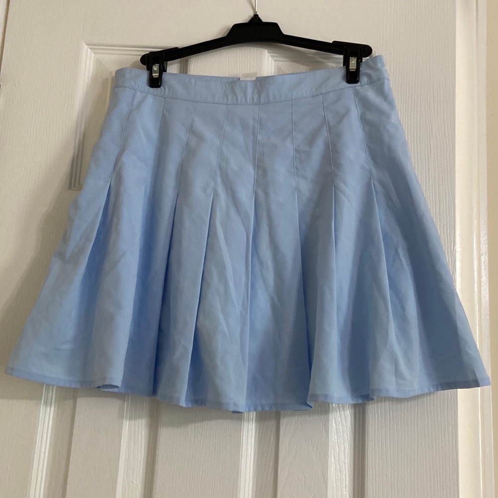 NWT HALARA sky blue tennis skirt